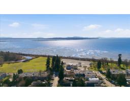 927 Kent Street, White Rock, BC V4B4S9 Photo 40