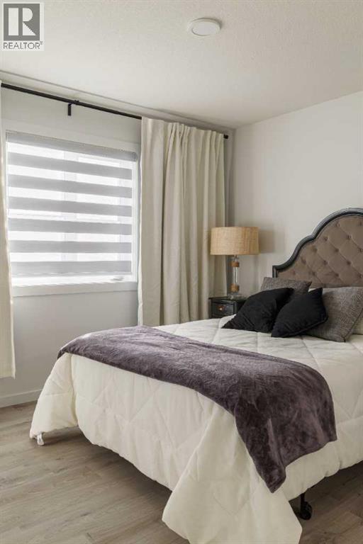 Single Family House for Sale in  Spring Willow Close SW Springbank Hill Calgary 