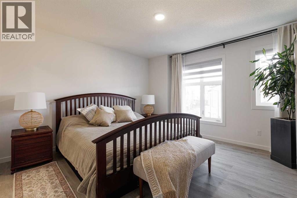 Single Family House for Sale in  Spring Willow Close SW Springbank Hill Calgary 