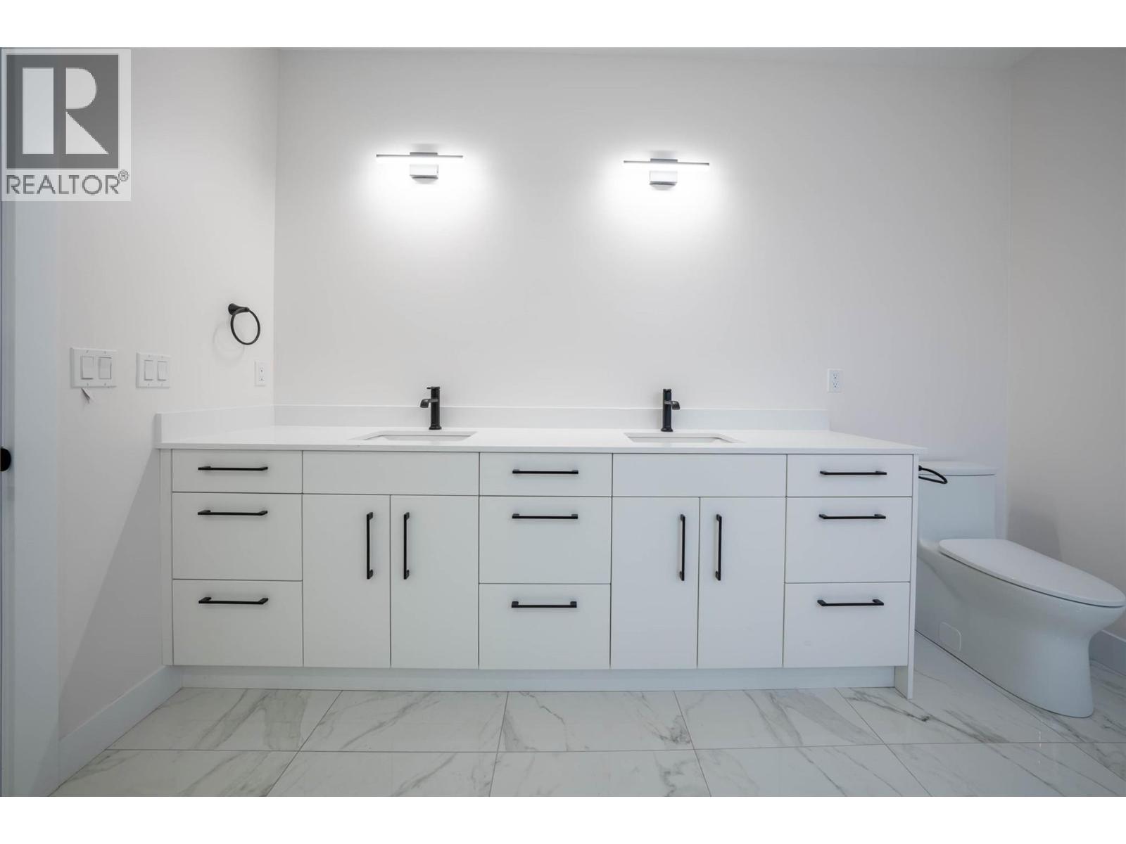  2231 Richter Street, Kelowna