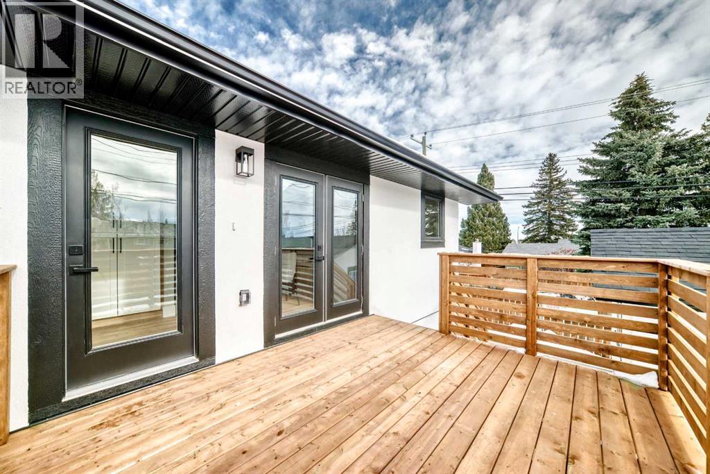 Single Family House Bi-level for Sale in  Lake Sundance Place SE Lake Bonavista Calgary 
