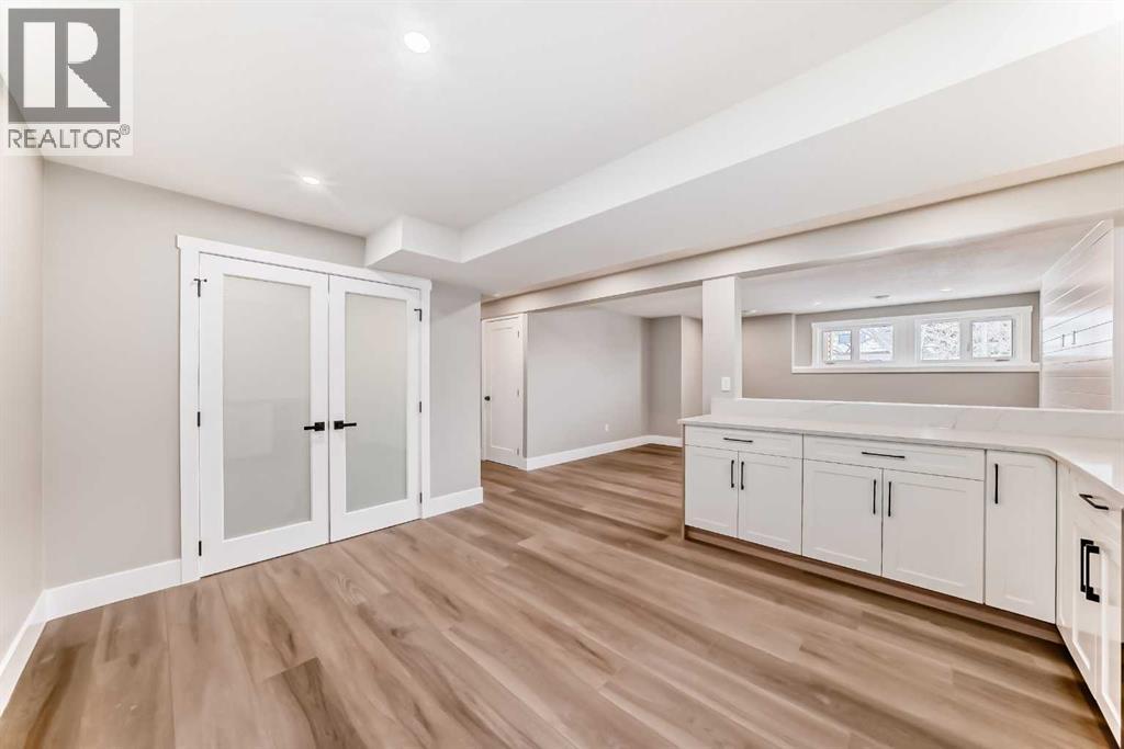 Single Family House Bi-level for Sale in  Lake Sundance Place SE Lake Bonavista Calgary 