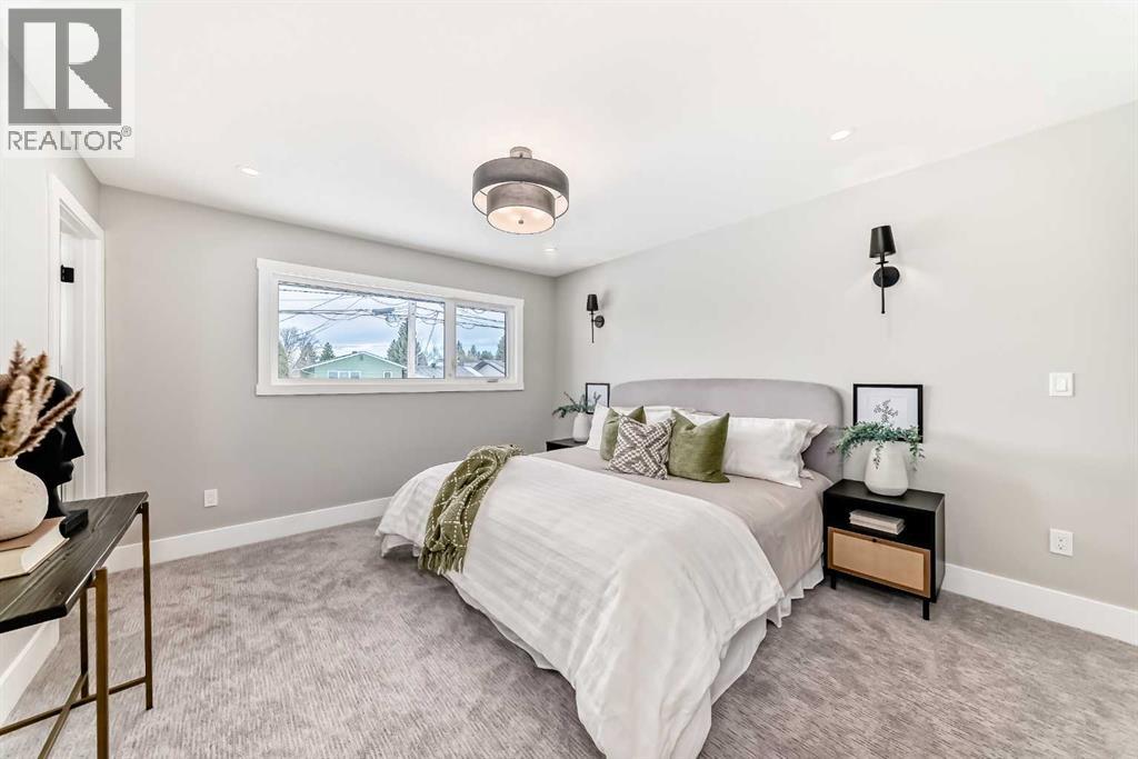 Single Family House Bi-level for Sale in  Lake Sundance Place SE Lake Bonavista Calgary 