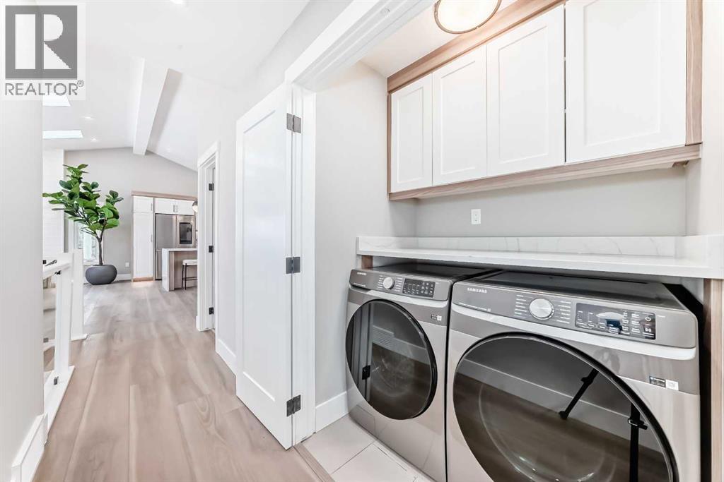 Single Family House Bi-level for Sale in  Lake Sundance Place SE Lake Bonavista Calgary 