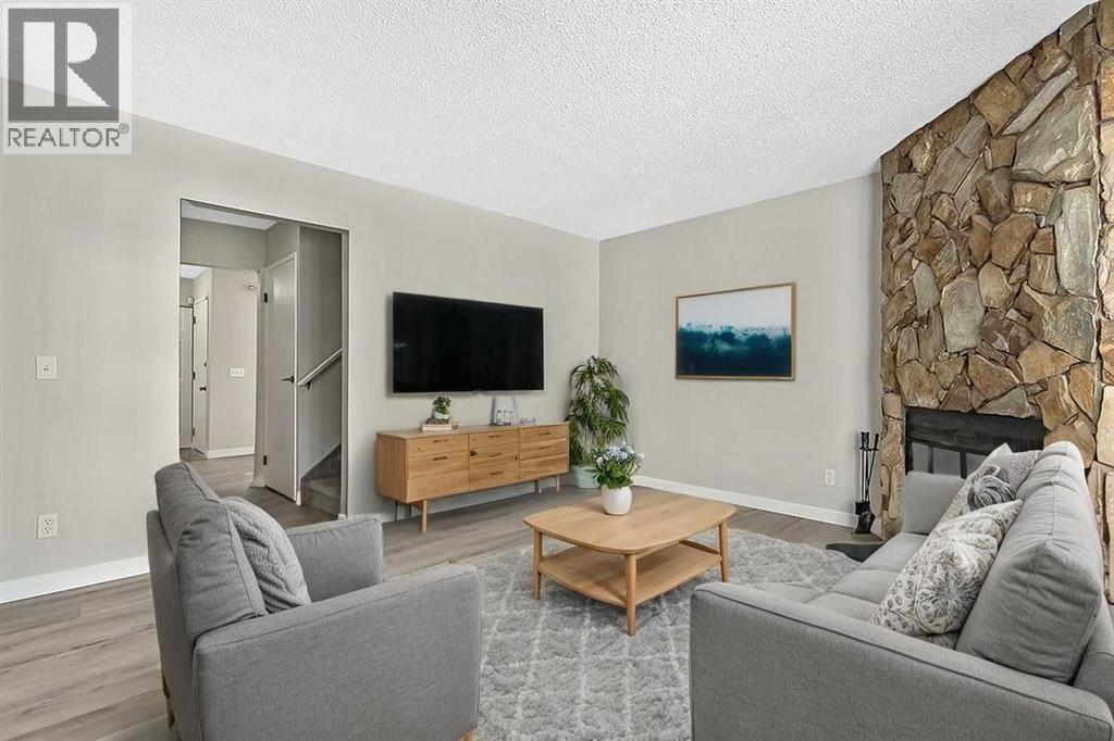 Single Family House for Sale in  Berwick Drive NW Beddington Heights Calgary 