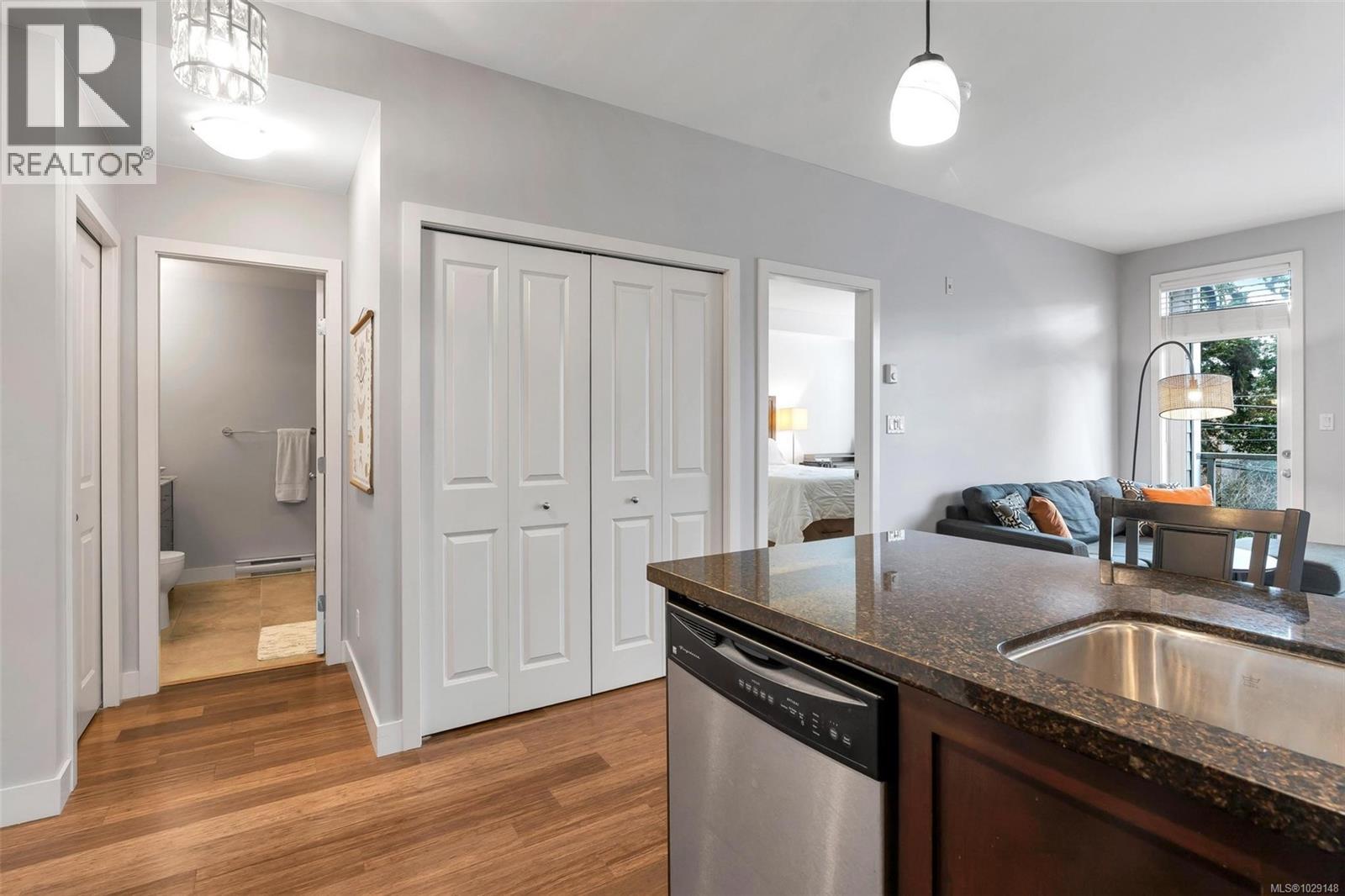 #304 611 GOLDSTREAM AVE - 12