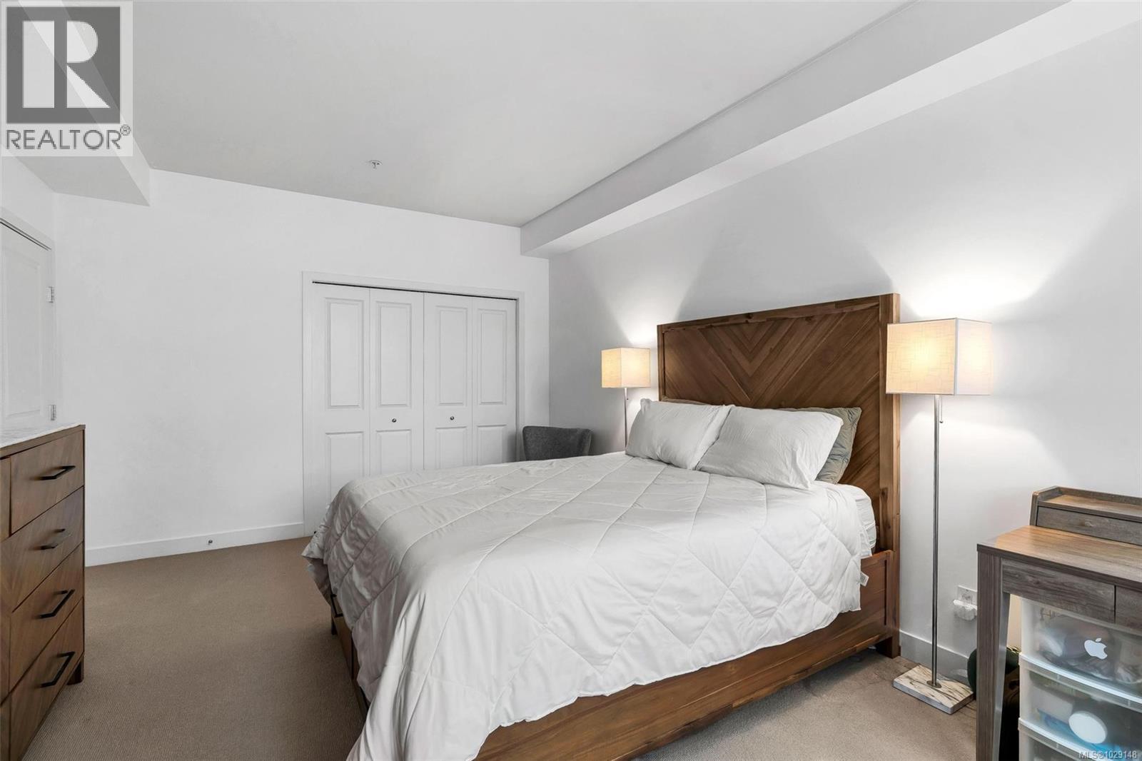 #304 611 GOLDSTREAM AVE - 15