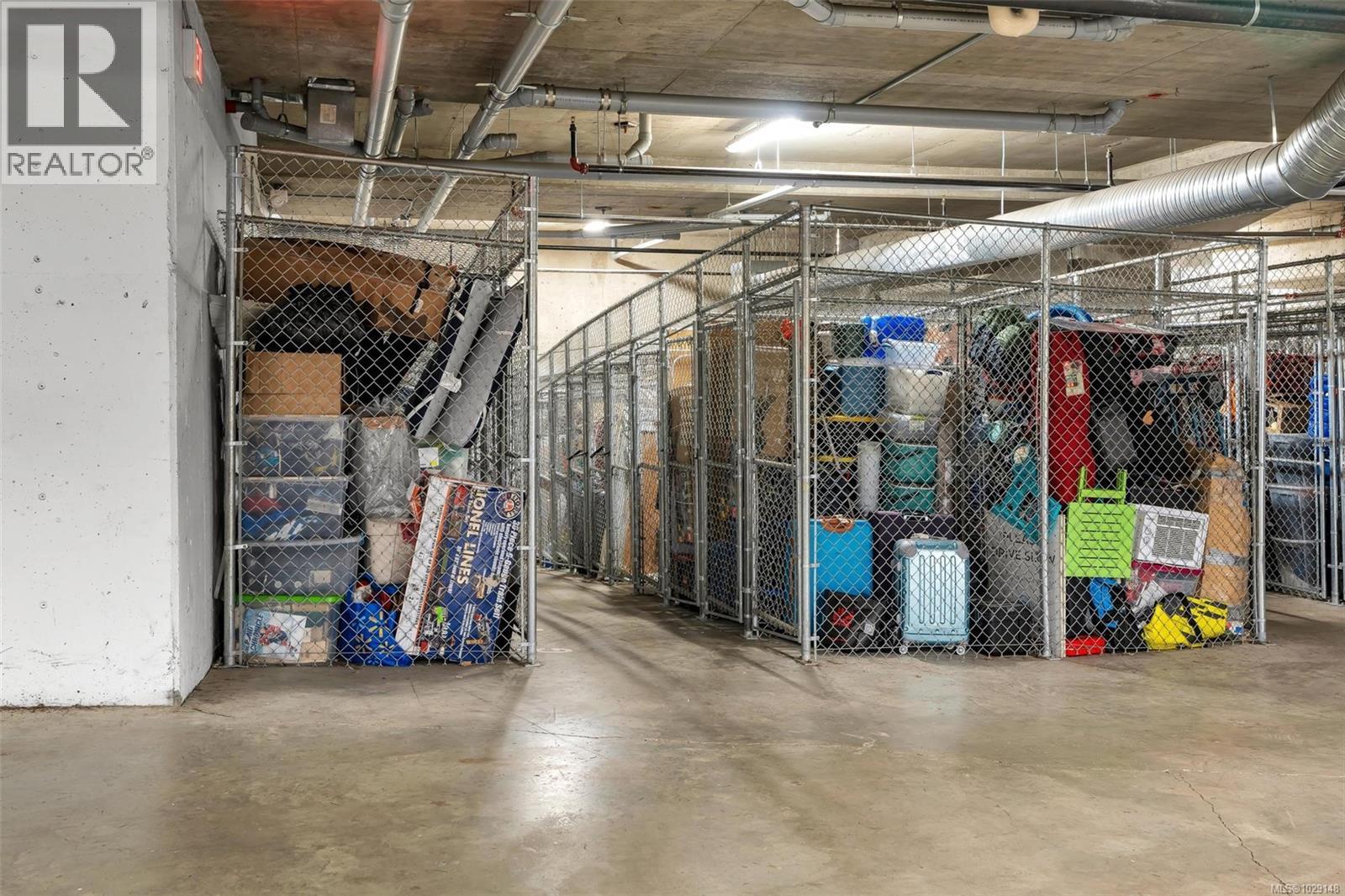 #304 611 GOLDSTREAM AVE - 19