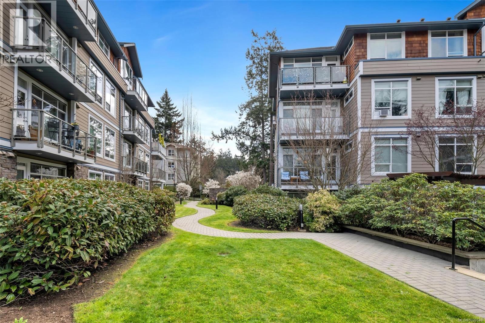 #304 611 GOLDSTREAM AVE - 20