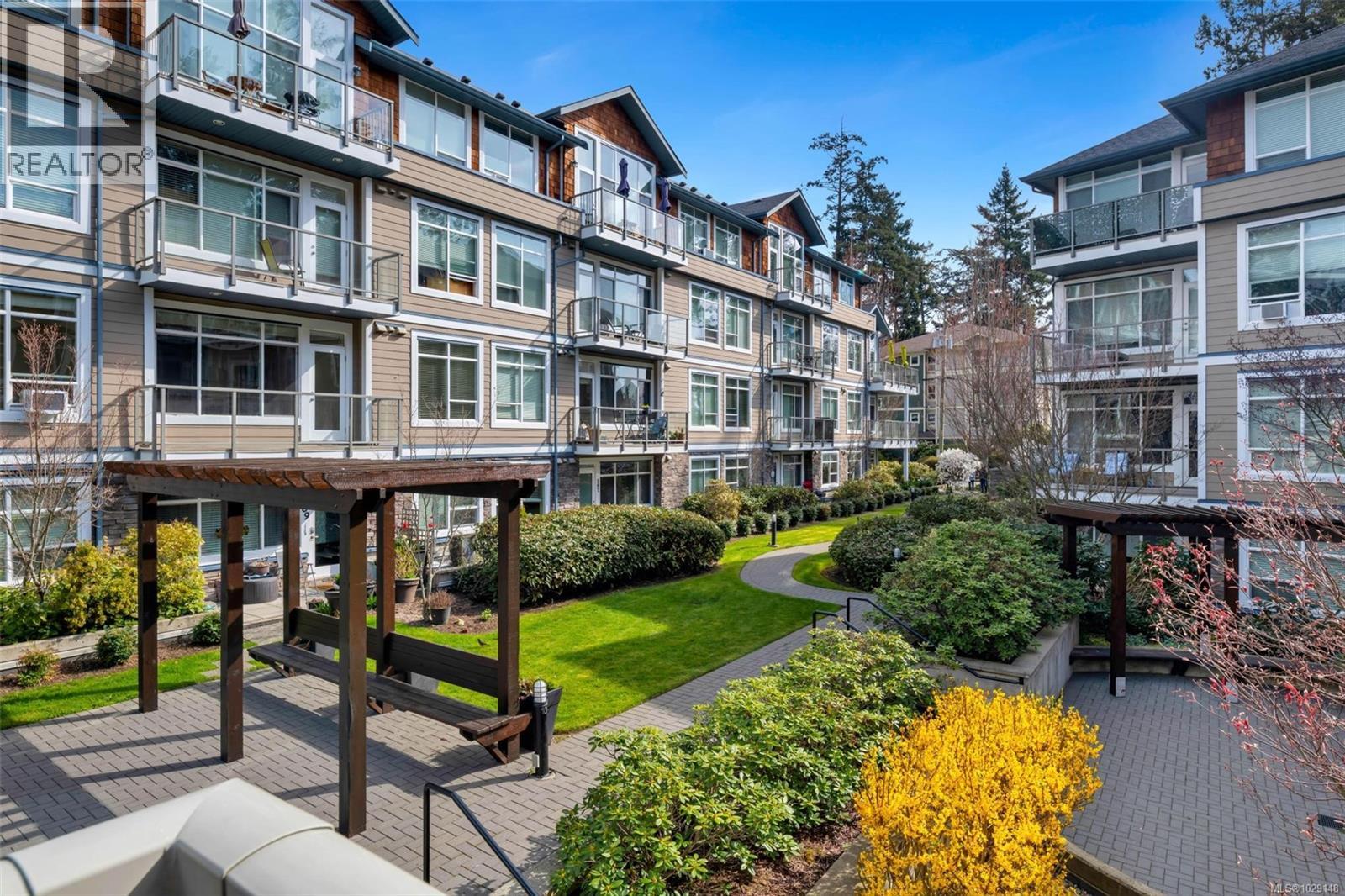 #304 611 GOLDSTREAM AVE - 26