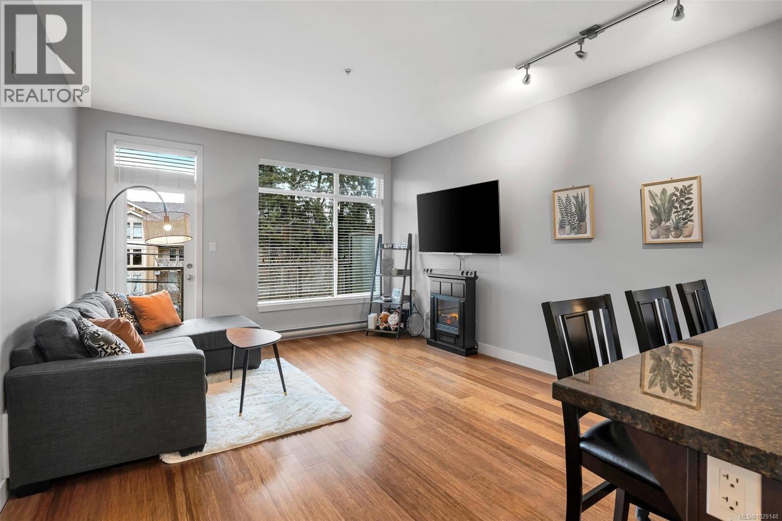 #304 611 GOLDSTREAM AVE - 6