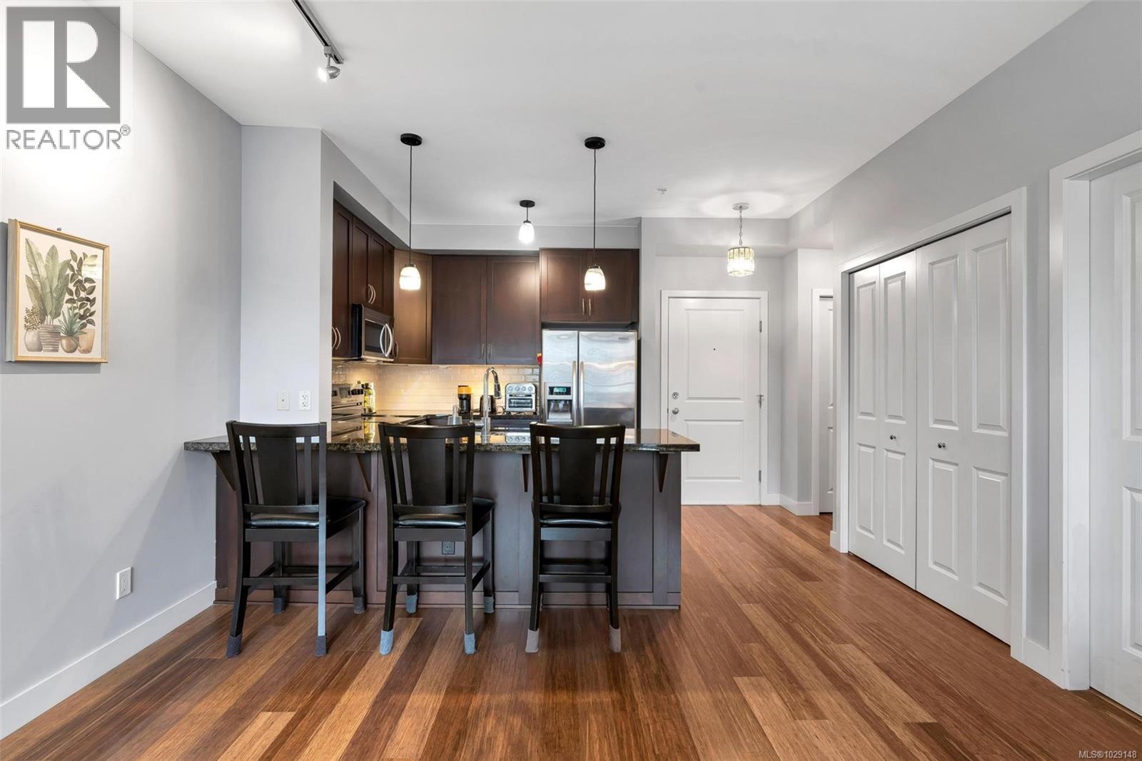 #304 611 GOLDSTREAM AVE - 9