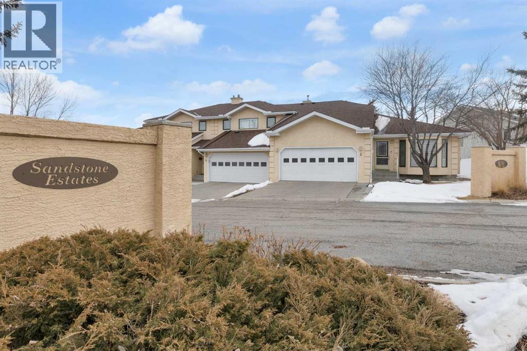 Single Family House for Sale in   Sandstone Drive NW Sandstone Valley Calgary 