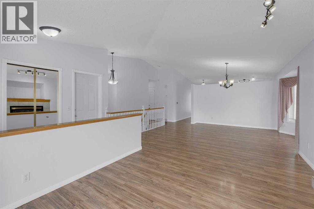 Single Family House for Sale in   Sandstone Drive NW Sandstone Valley Calgary 