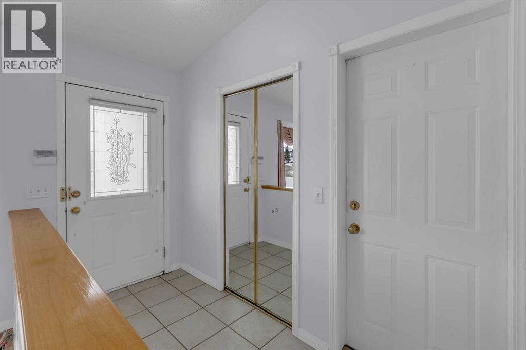 Single Family House for Sale in   Sandstone Drive NW Sandstone Valley Calgary 