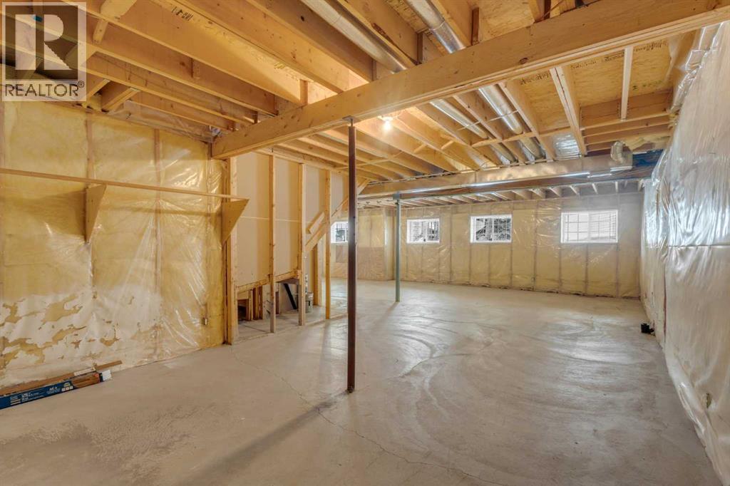 Single Family House for Sale in   Sandstone Drive NW Sandstone Valley Calgary 