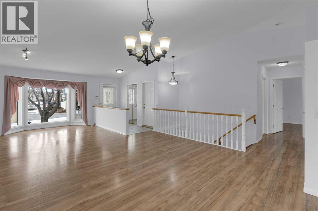 Single Family House for Sale in   Sandstone Drive NW Sandstone Valley Calgary 