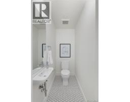 1 2538 Shelbourne St, Victoria, BC V8R4L5 Photo 14