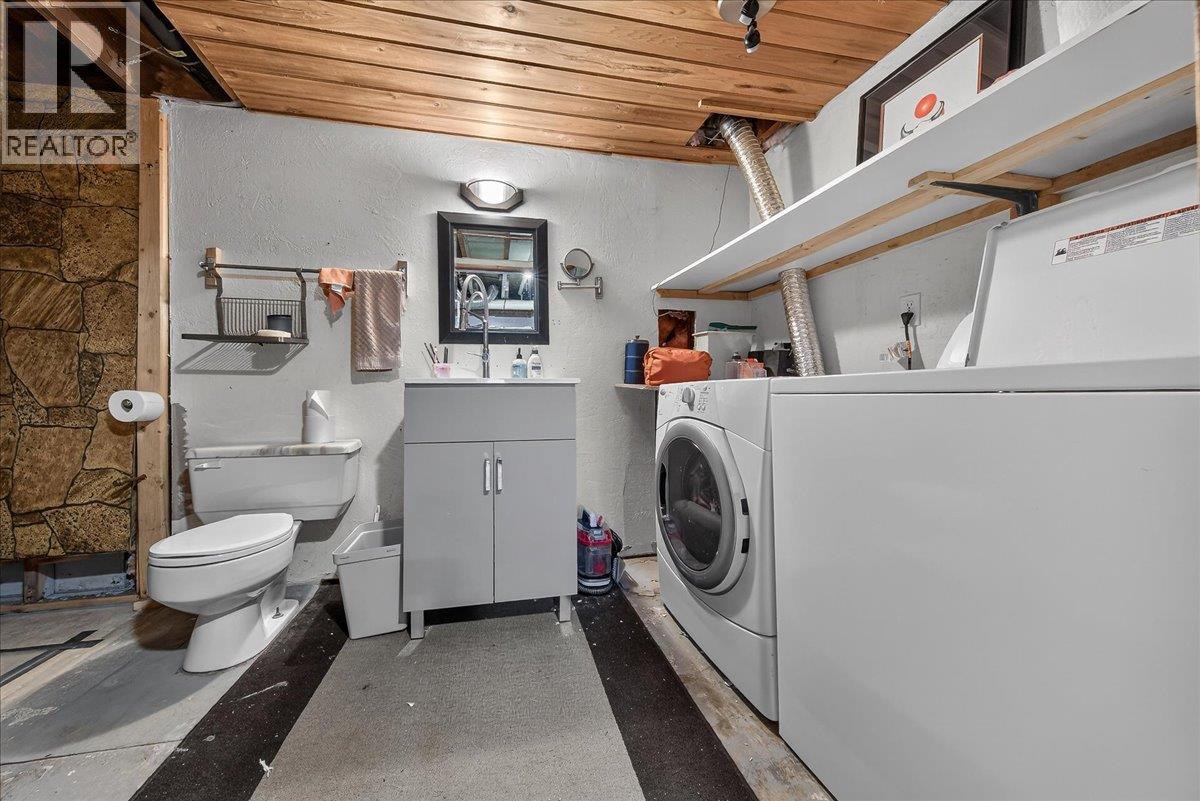 101 11TH Avenue, Invermere