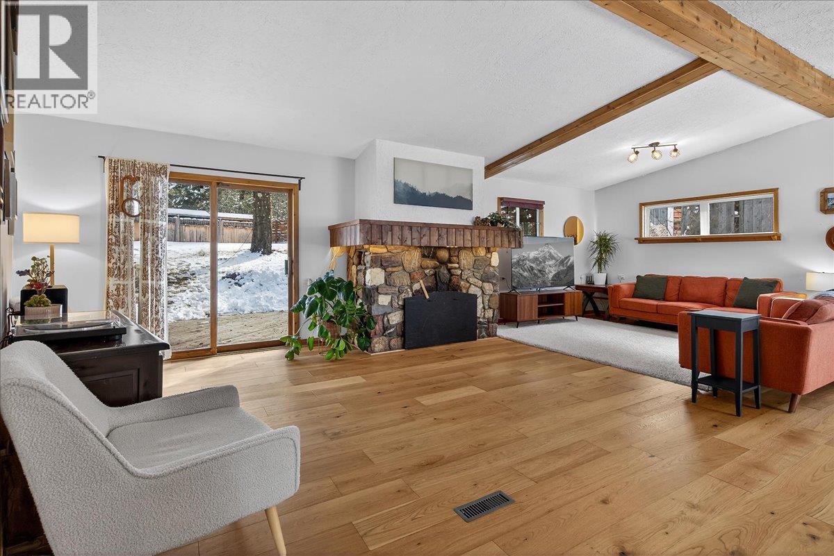 101 11TH Avenue, Invermere