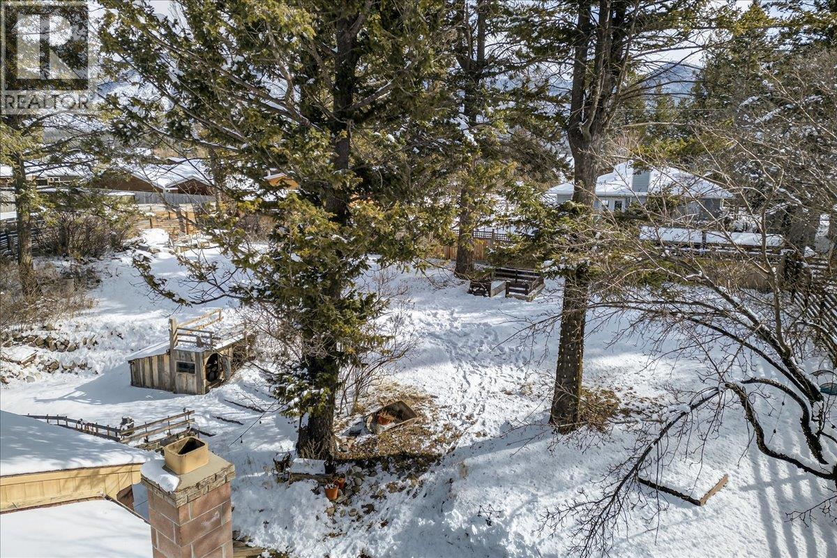 101 11TH Avenue, Invermere