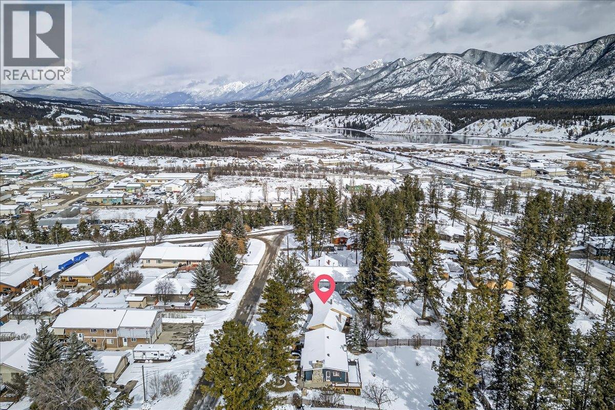 101 11TH Avenue, Invermere