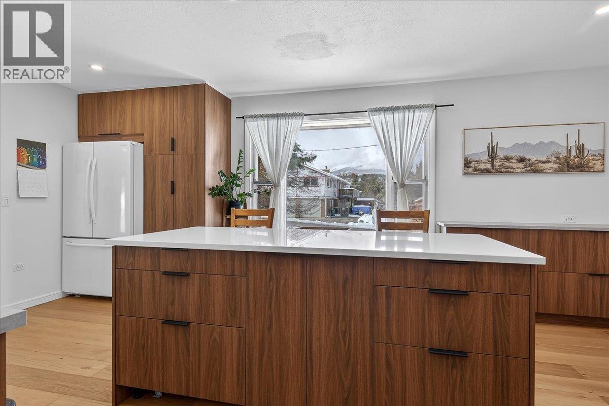 101 11TH Avenue, Invermere