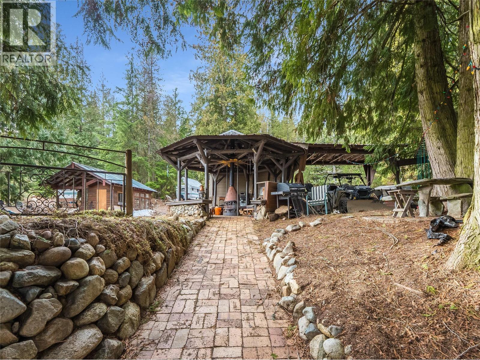 4229 CASINO Road, Trail