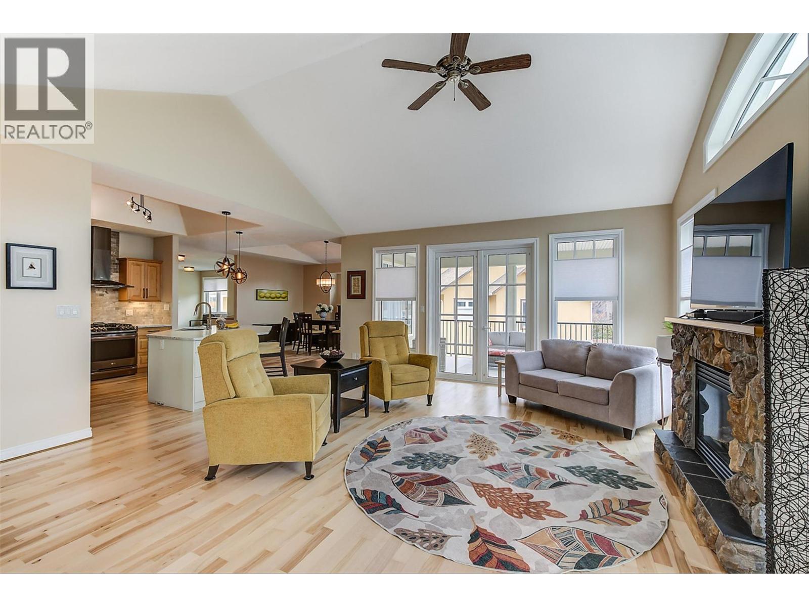 174 Jewell Place, Summerland