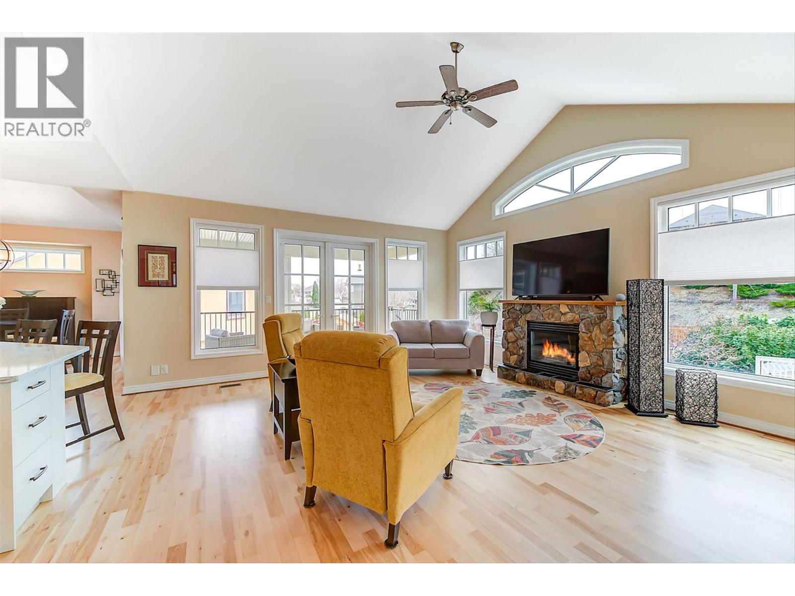 174 Jewell Place, Summerland