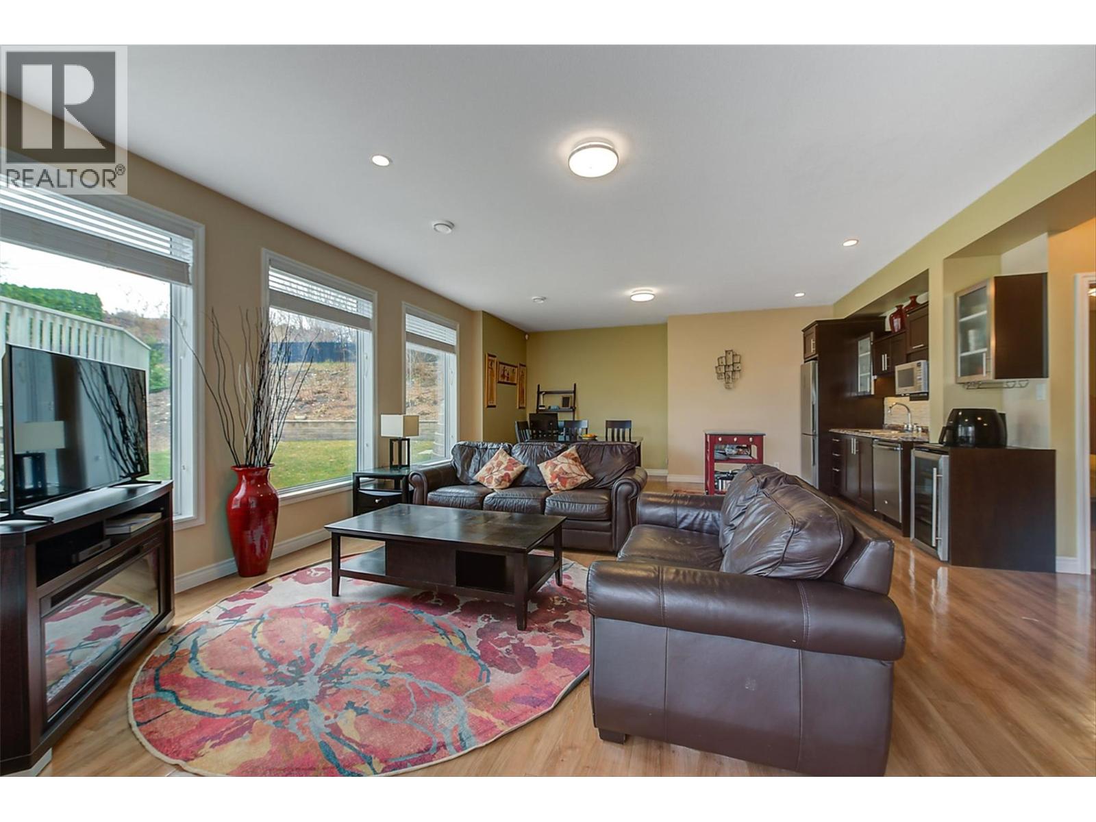 174 Jewell Place, Summerland