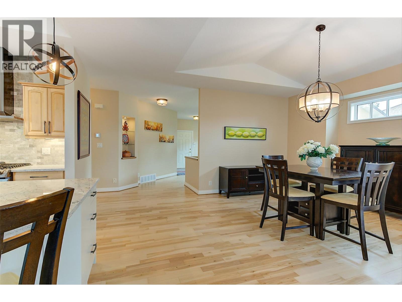 174 Jewell Place, Summerland