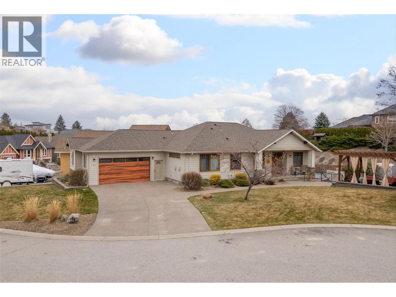 174 Jewell Place, Summerland