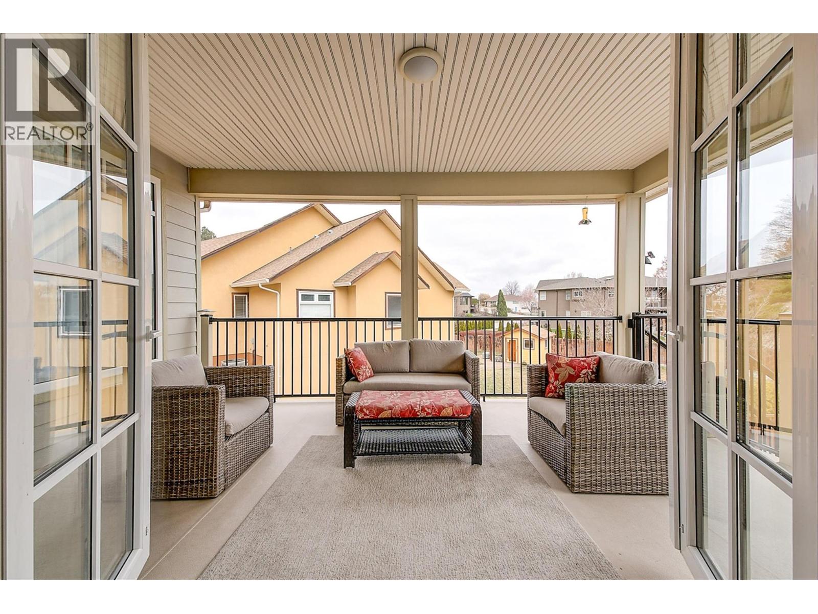 174 Jewell Place, Summerland