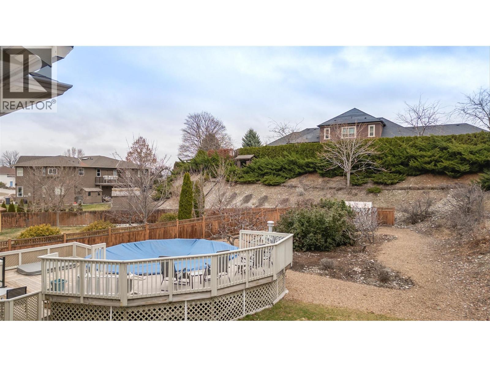 174 Jewell Place, Summerland