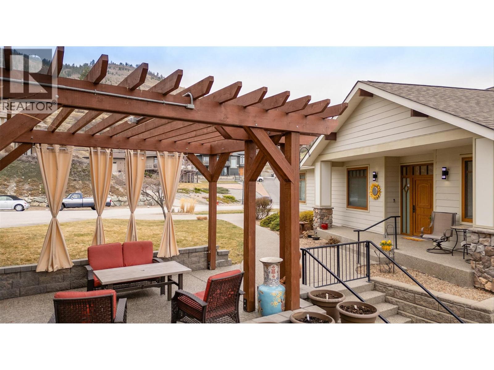 174 Jewell Place, Summerland