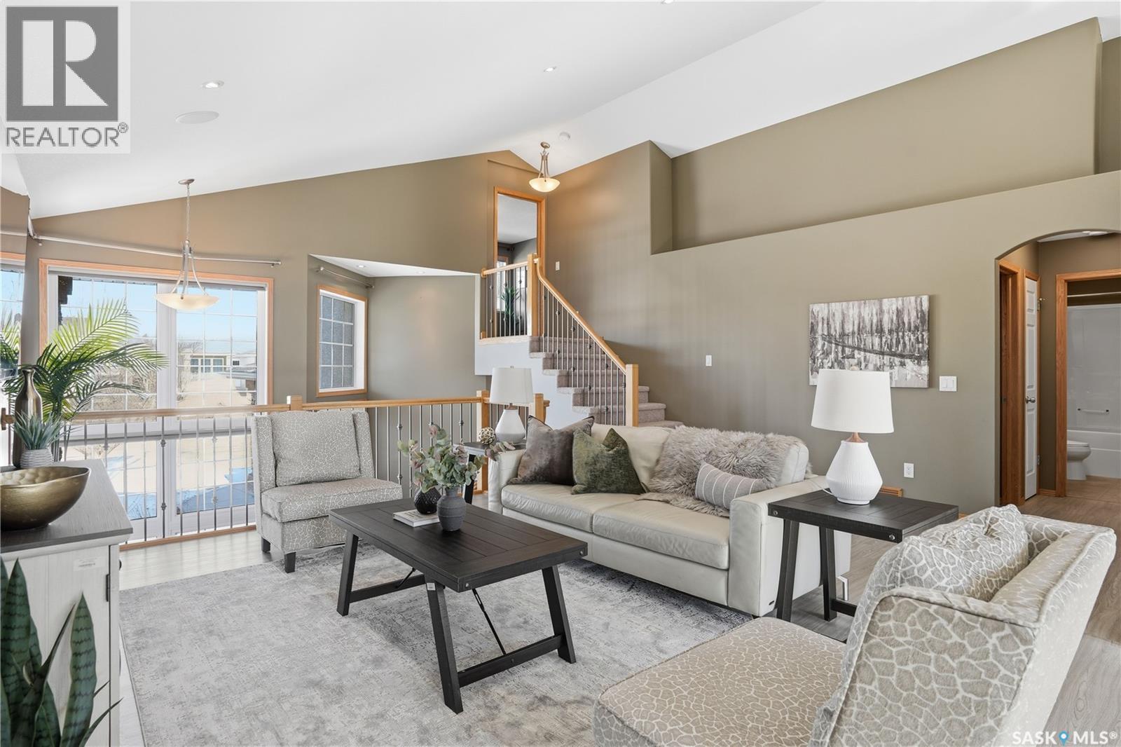 Single Family House Bi-level for Sale in  SUNNINGHILL CRESCENT Regina 