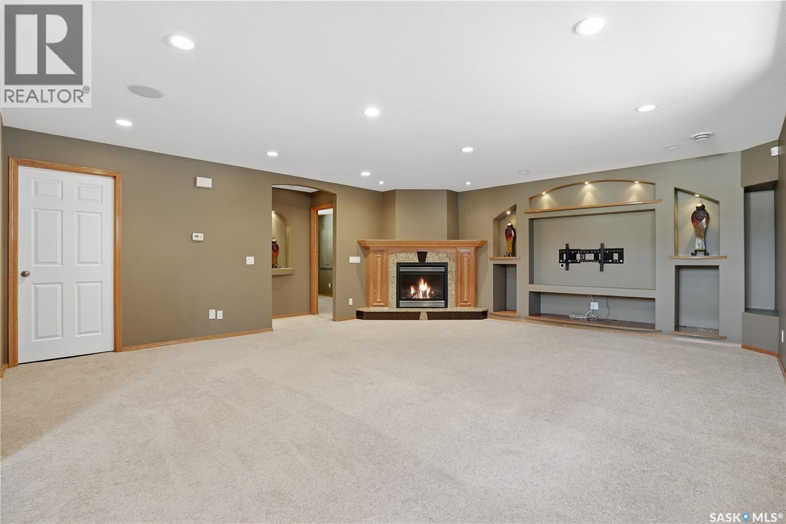 Single Family House Bi-level for Sale in  SUNNINGHILL CRESCENT Regina 