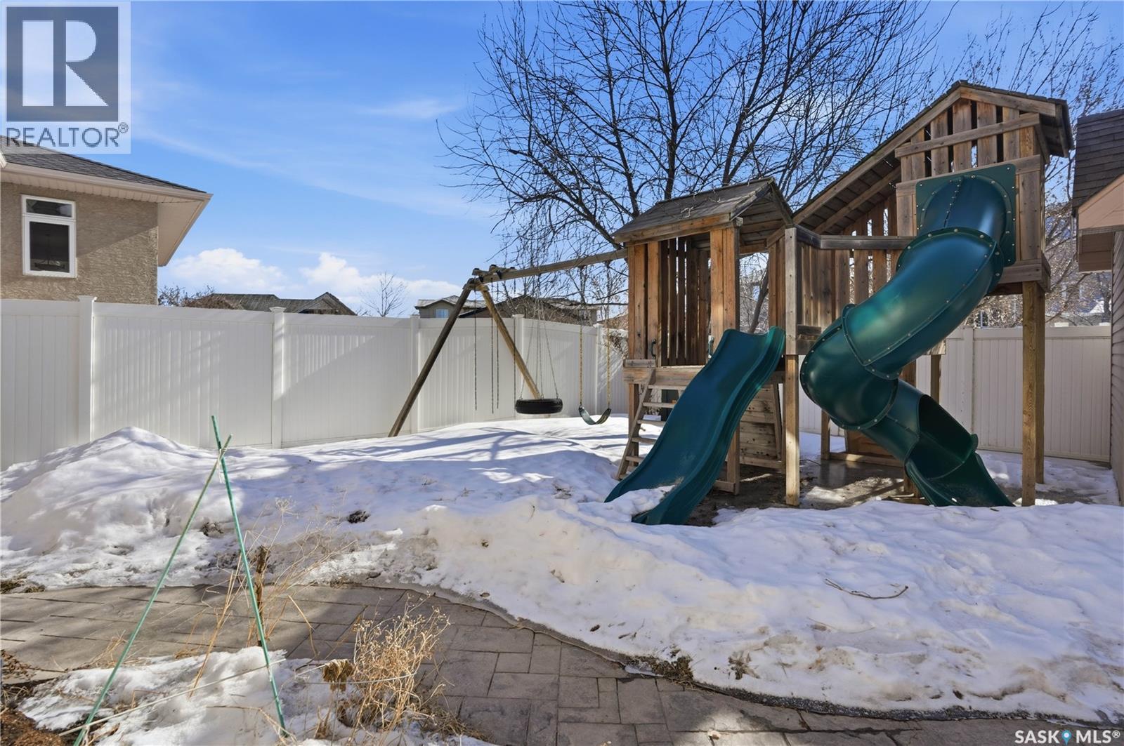 Single Family House Bi-level for Sale in  SUNNINGHILL CRESCENT Regina 