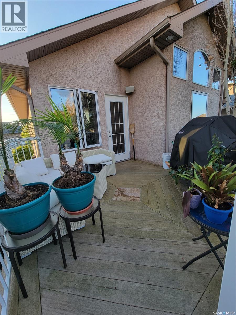 Single Family House Bi-level for Sale in  SUNNINGHILL CRESCENT Regina 