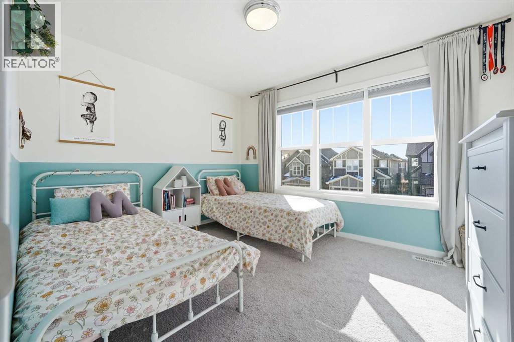 320 Sundown View, Cochrane