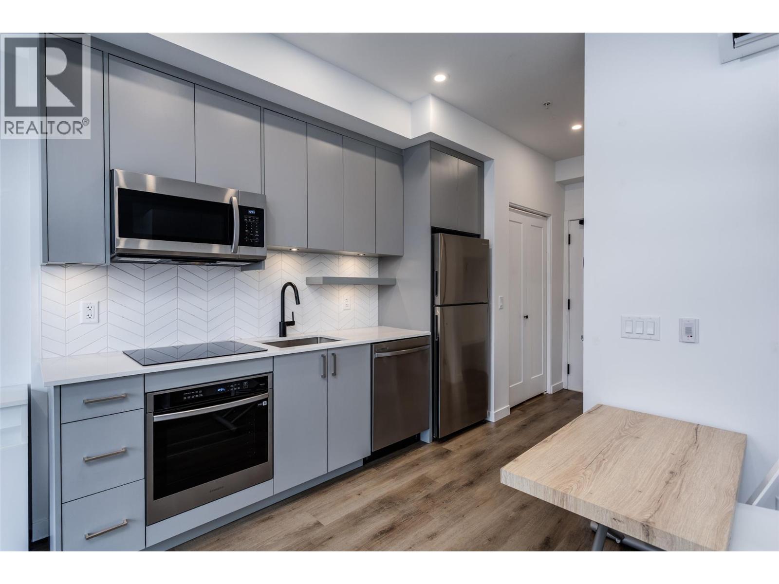 307 1274 Devonshire Avenue, Kelowna