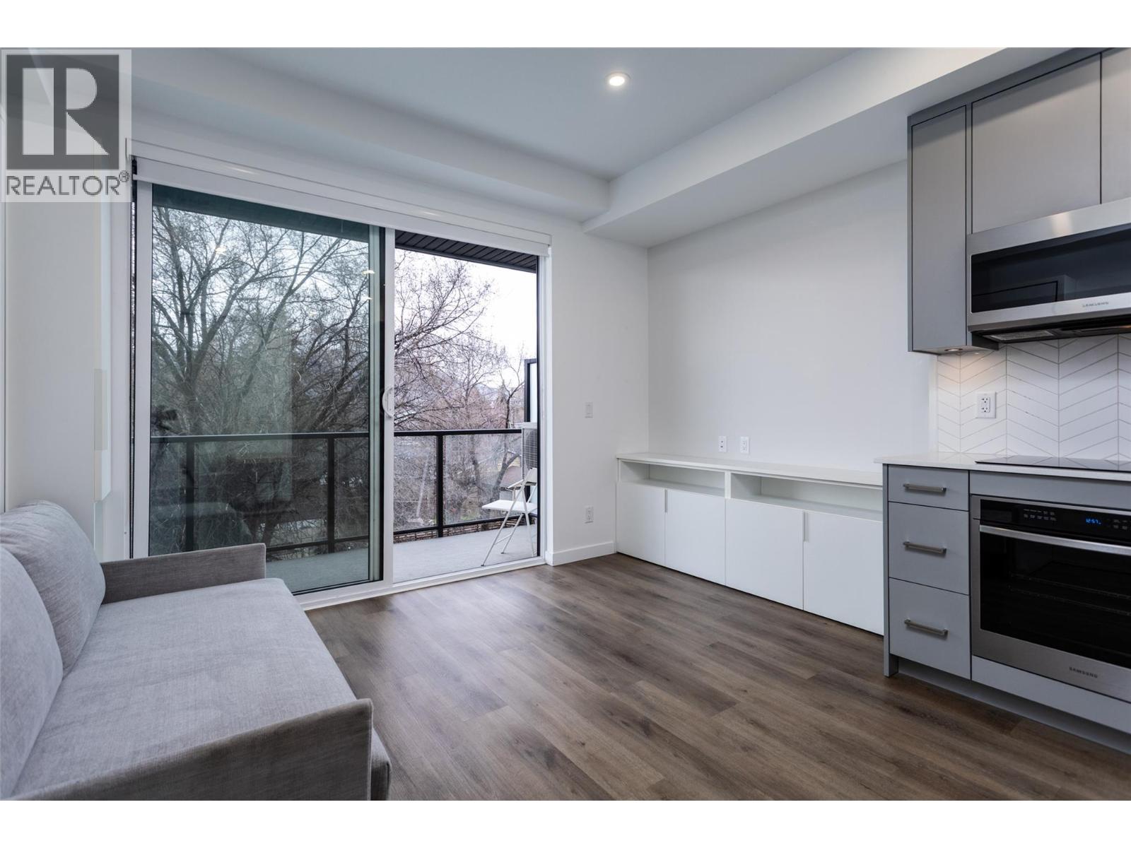 307 1274 Devonshire Avenue, Kelowna