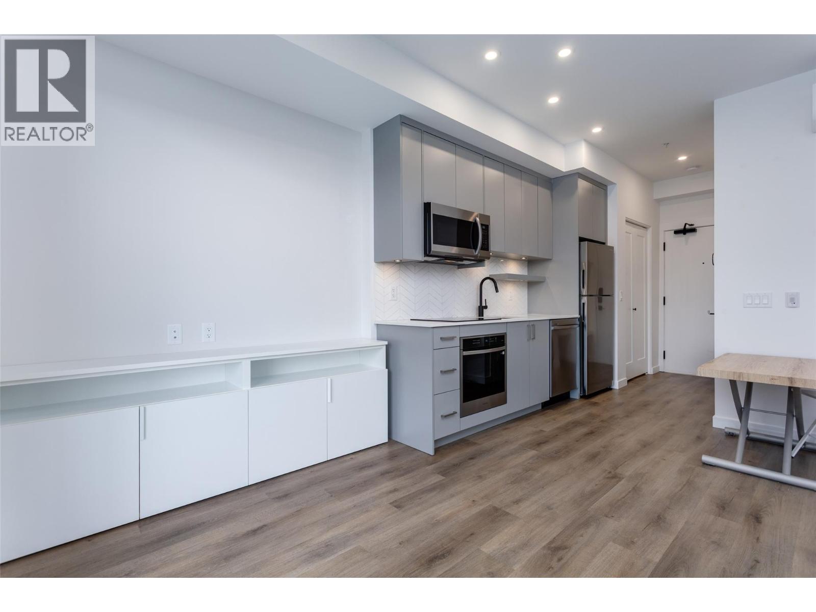 307 1274 Devonshire Avenue, Kelowna