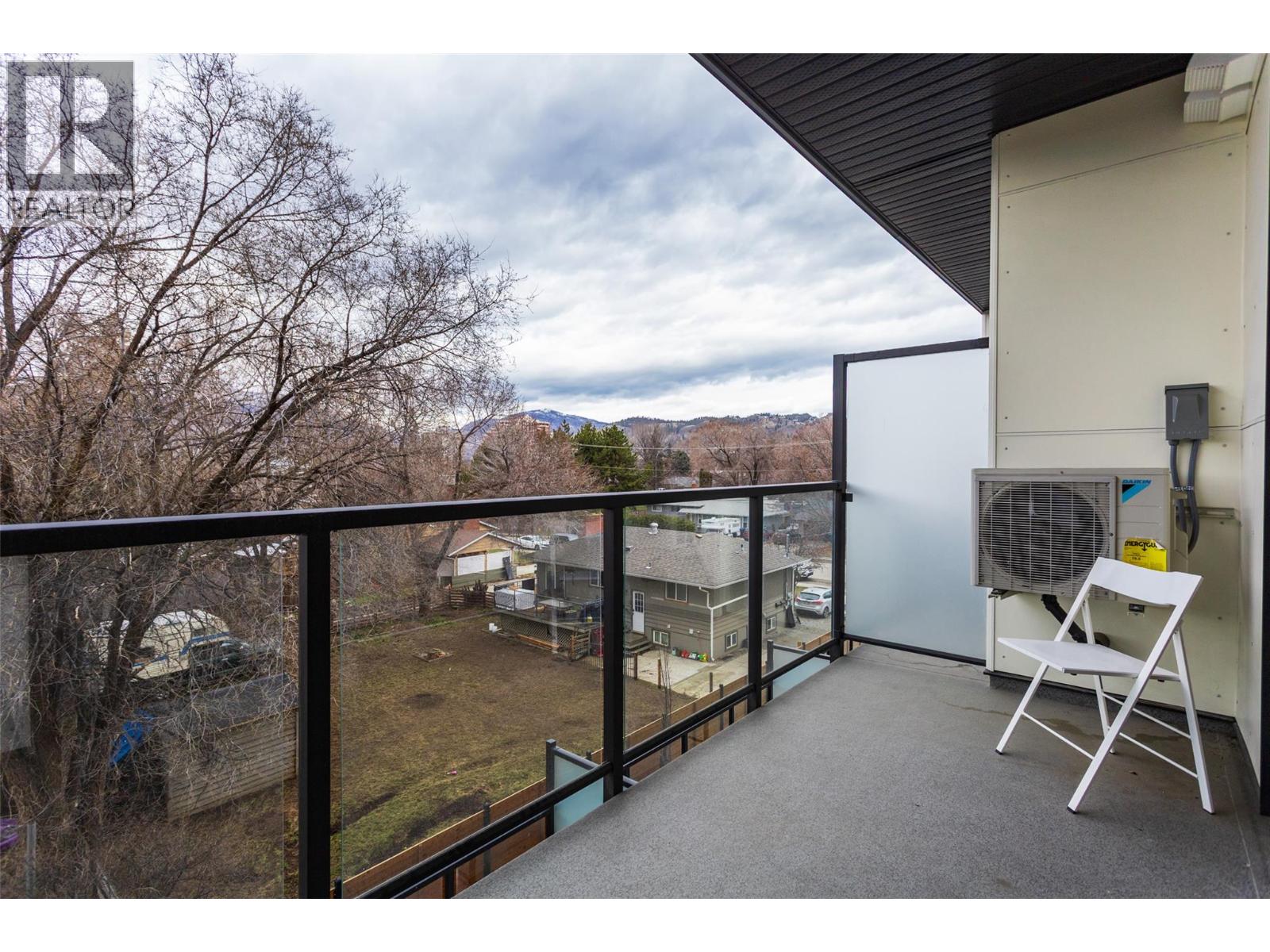 307 1274 Devonshire Avenue, Kelowna