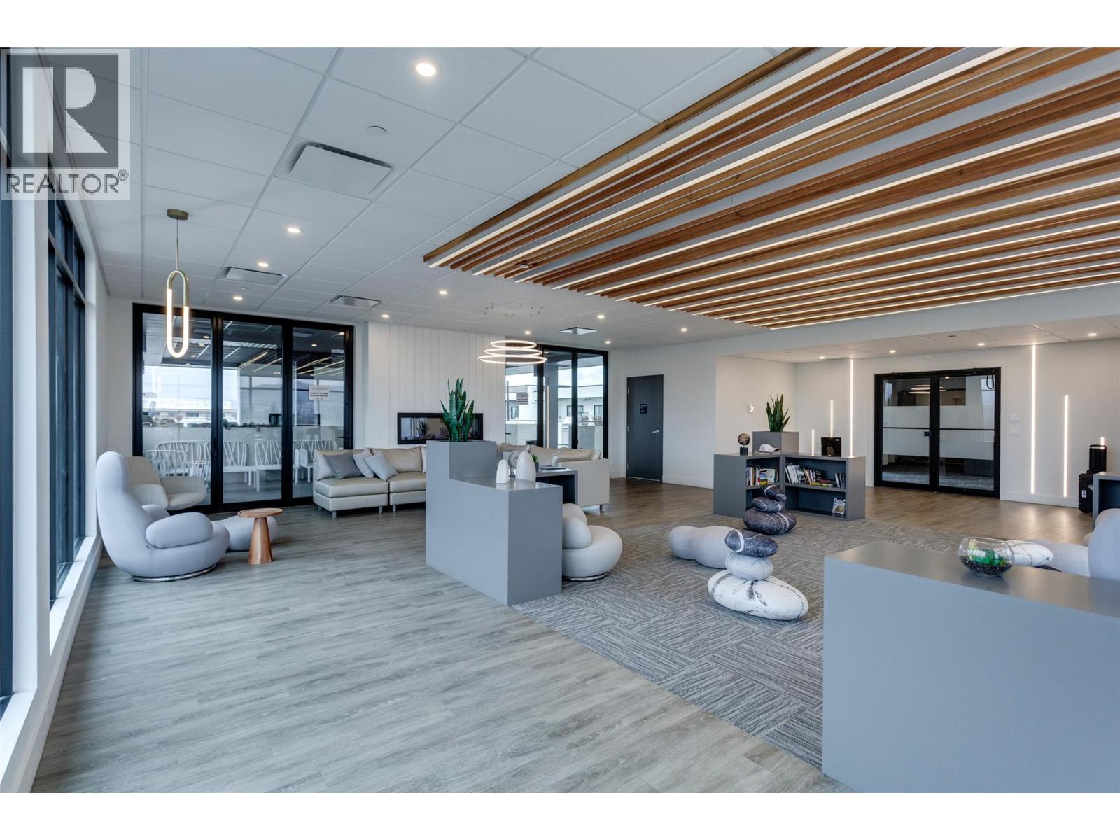 307 1274 Devonshire Avenue, Kelowna