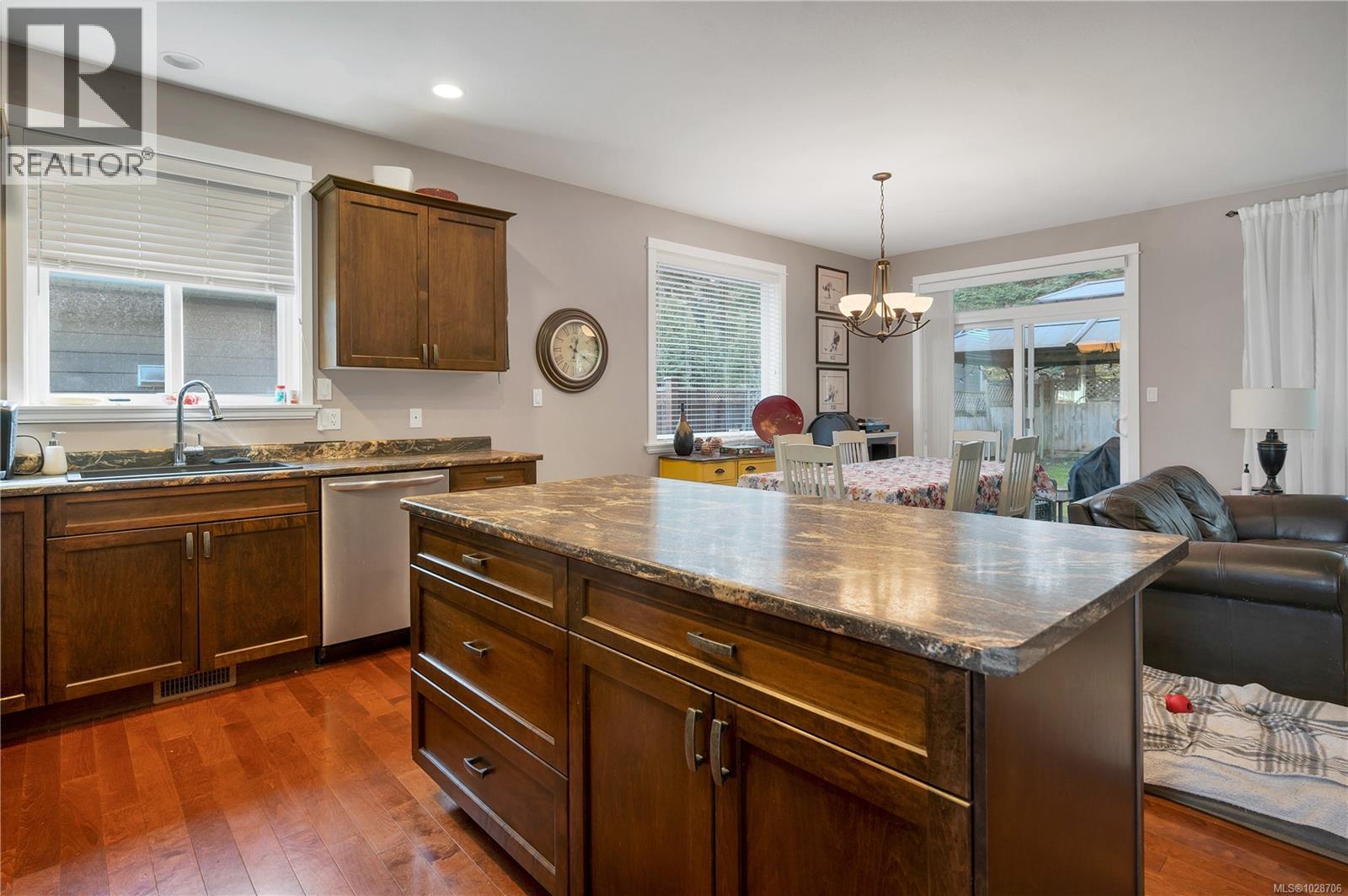 1037 Cordero Cres - 4