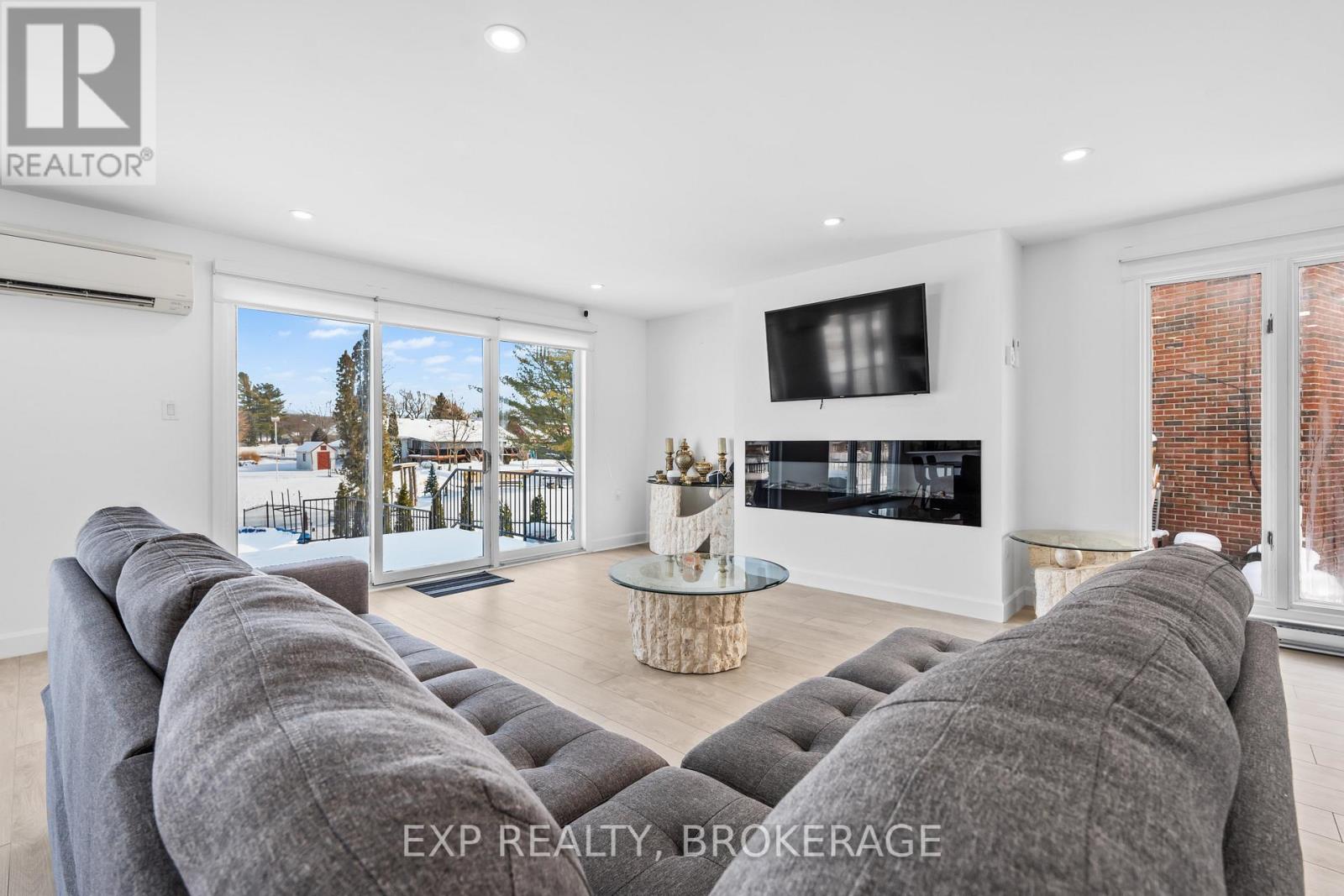 72 WILLOWBANK ROAD W - 11