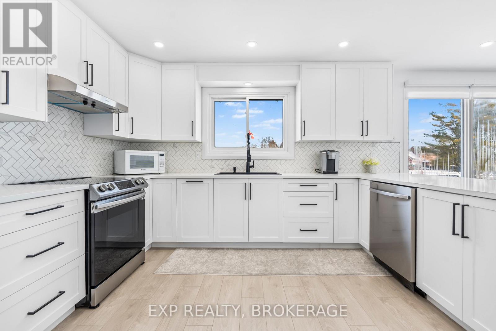 72 WILLOWBANK ROAD W - 16
