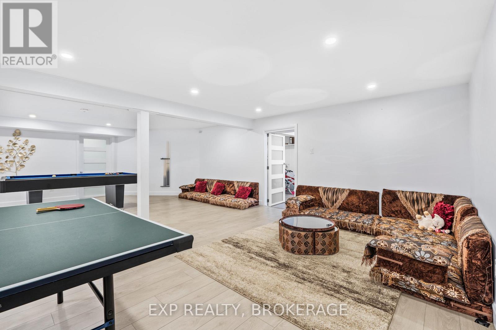 72 WILLOWBANK ROAD W - 32